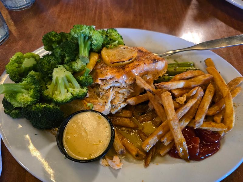 Magnolia Grill — 49 Silver St, Natchez, MS 39120