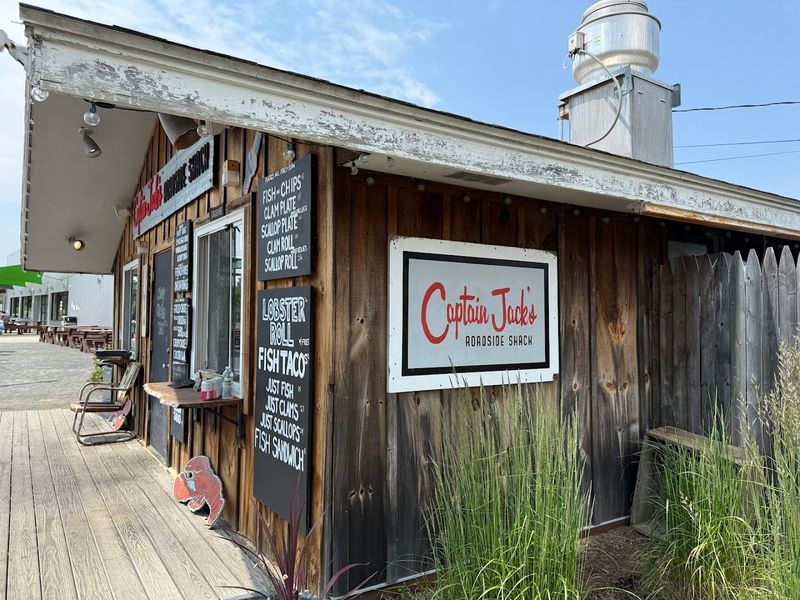 Captain Jack's Roadside Shack, Easthampton