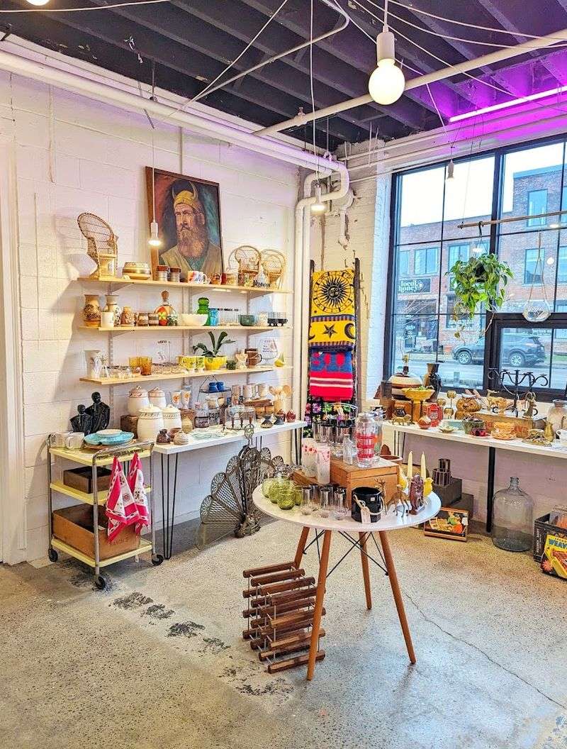 Niagara Street Vintage Collective