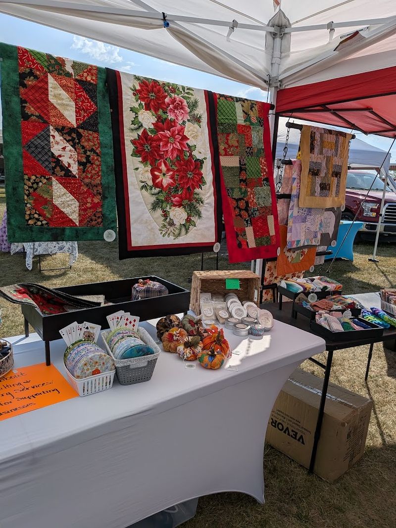 Seasonal Items And Holiday Finds