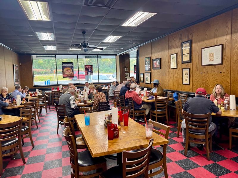 Golden Rule Bar-B-Q And Grill