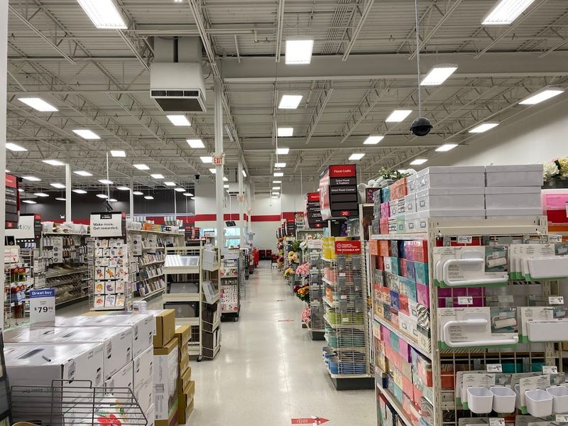 Michaels, Everett