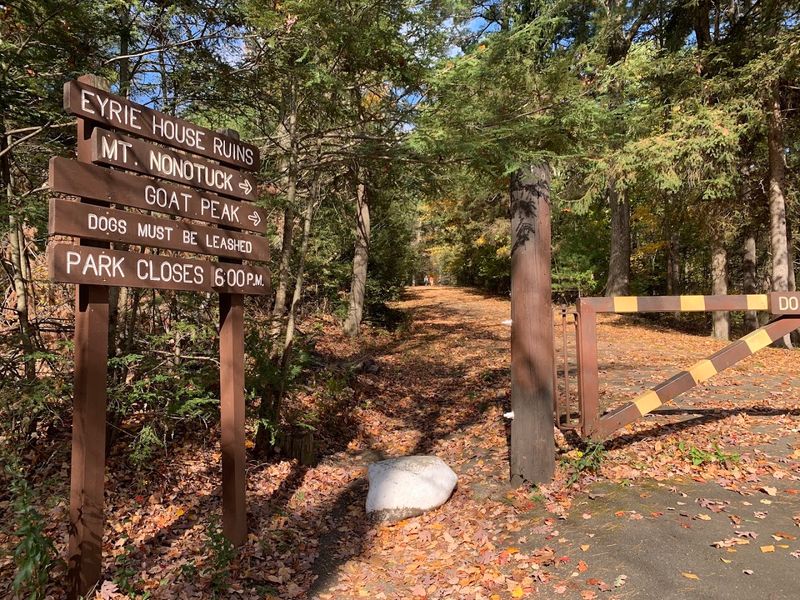 Mount Tom State Reservation, Holyoke