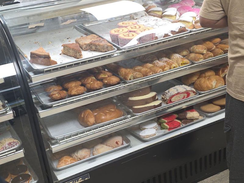 Cookies Cakes And Pastries Give Shoppers Plenty To Choose From