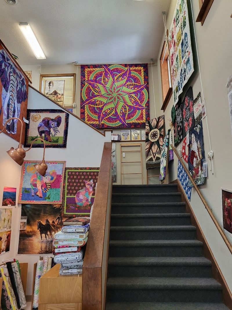 Antique Quilts And Wall Hangings Show What Those Fabrics Can Become