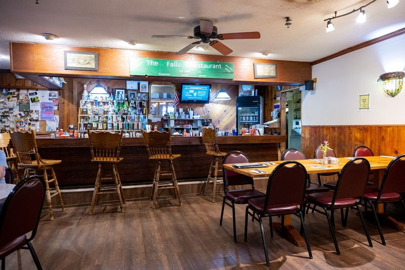 Falls Restaurant