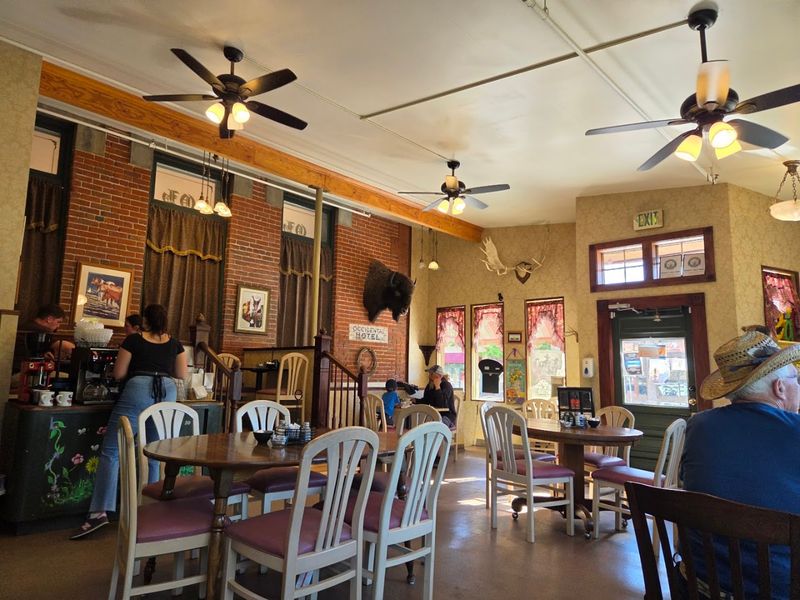Old-School Atmosphere, Real Charm