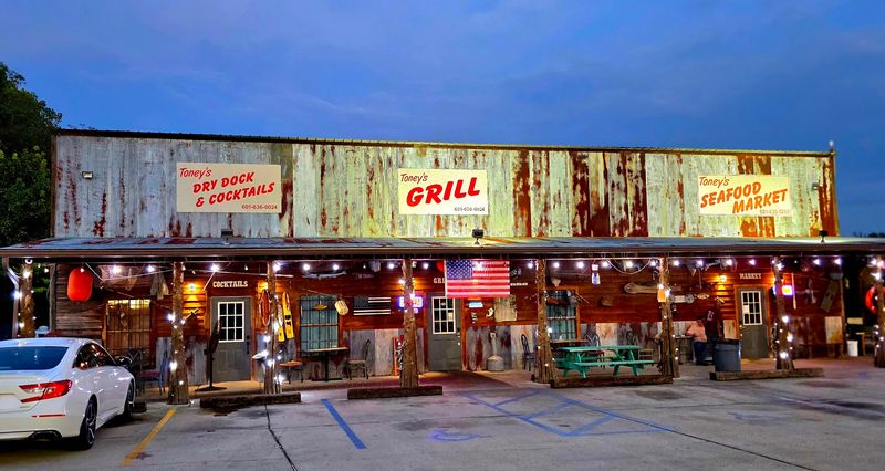 Toney's Grill And Seafood Market