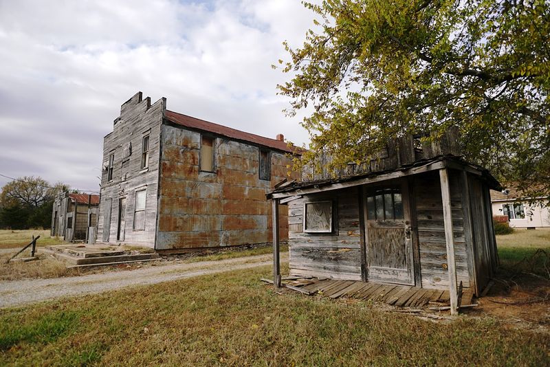 Oklahoma Ghost Towns: History You Can Still Walk Through