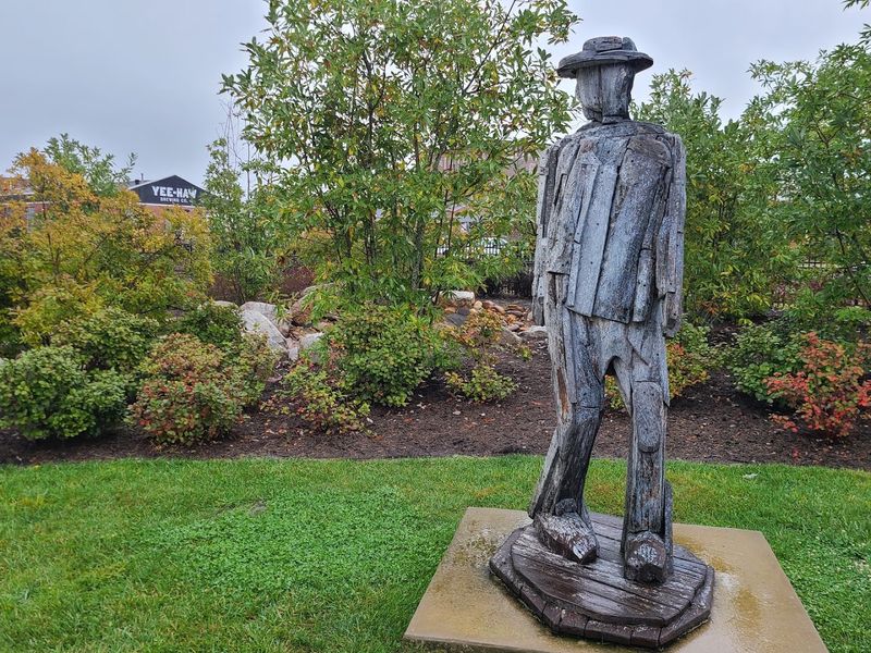 Phil Pindzola Biennial Sculpture Exhibition At Founders Park, Johnson City