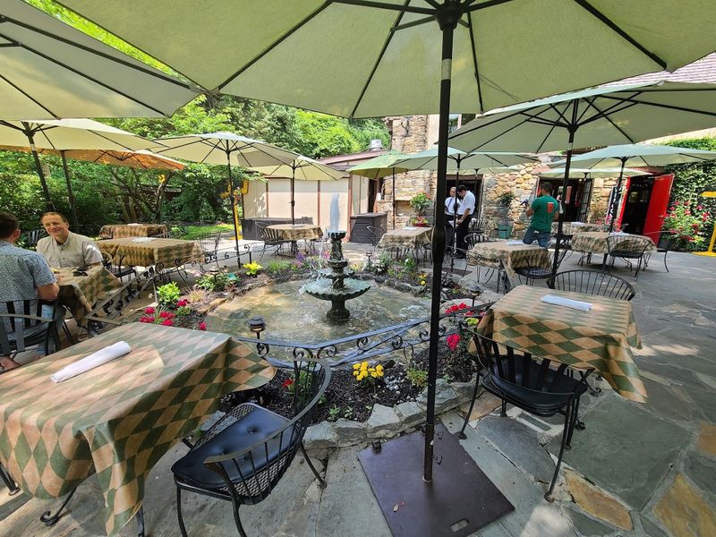 Outdoor Dining Like A Dream