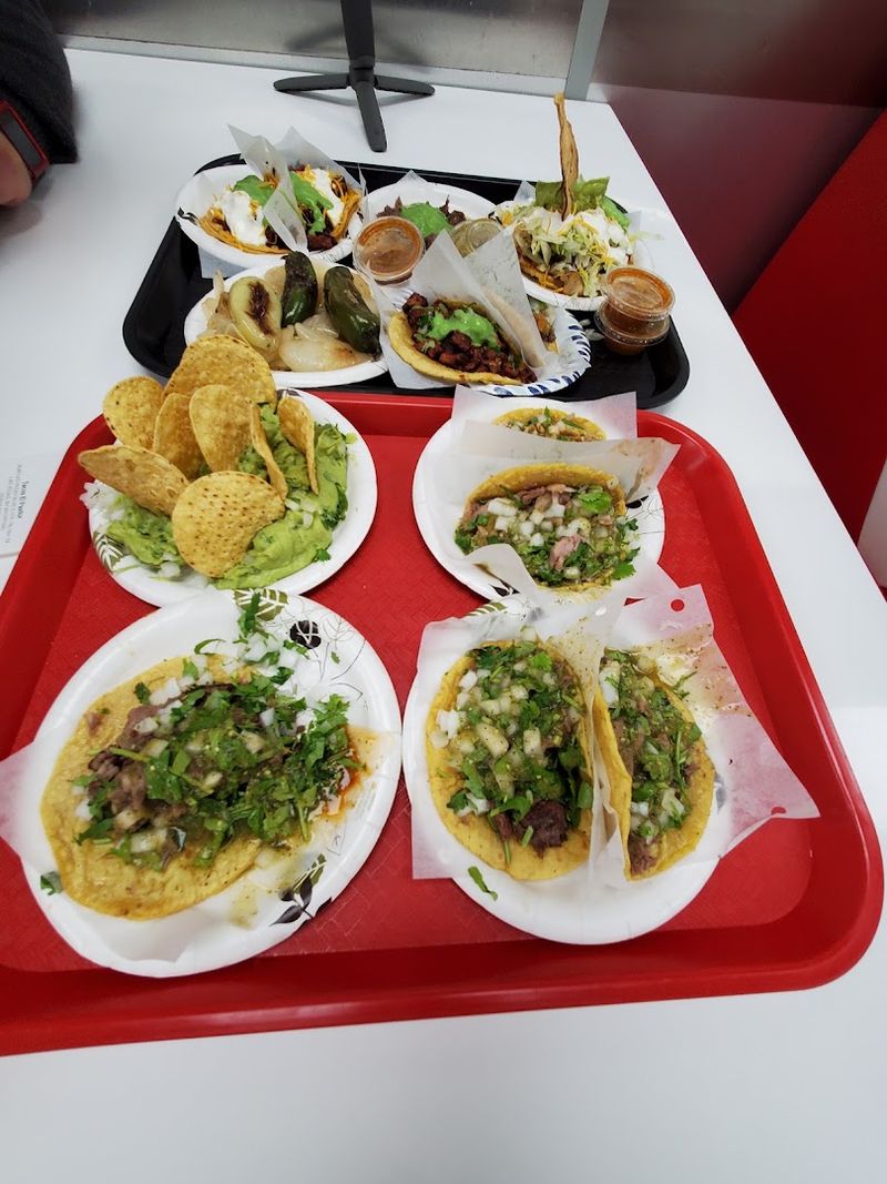 Salsas And Toppings That Seal The Deal