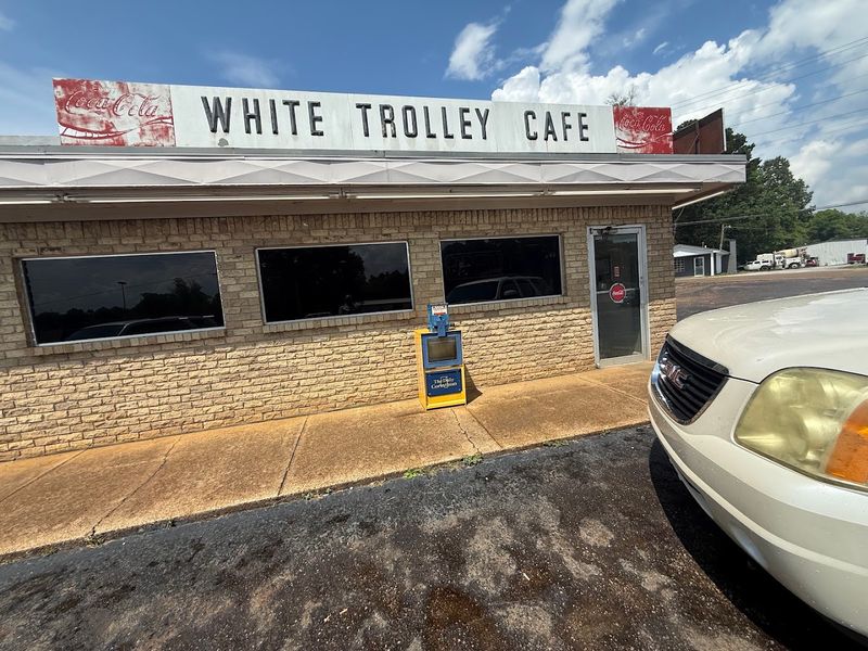 White Trolley Cafe