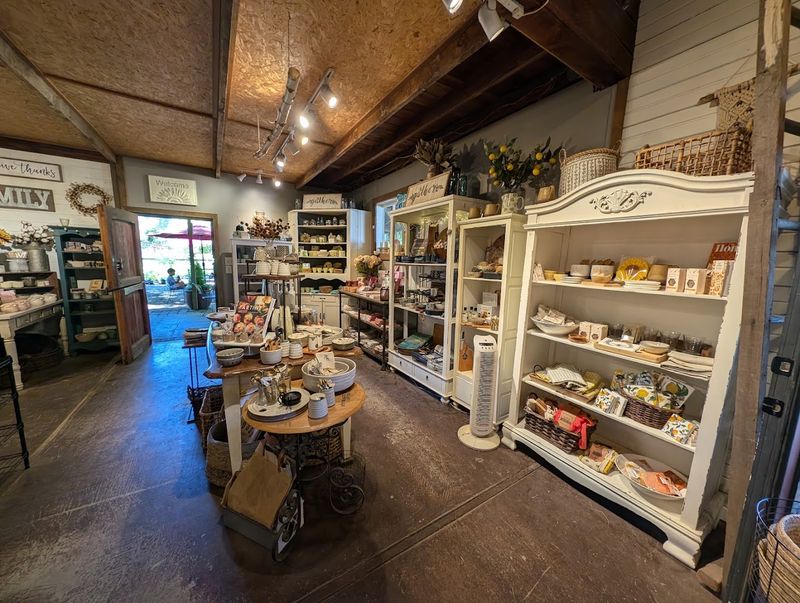 A Farm Market Turns Berry Picking Into A Longer Weekend Outing