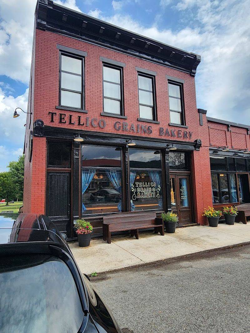 Tellico Grains Bakery, Tellico Plains