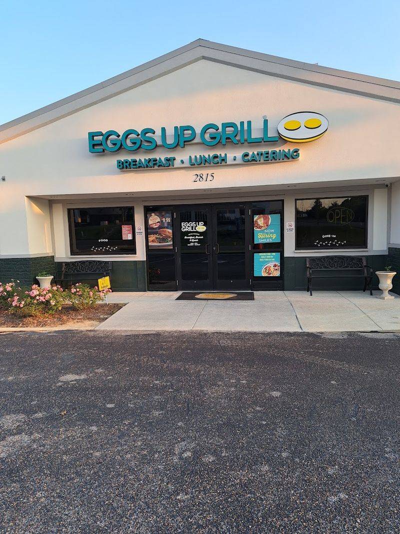 Eggs Up Grill
