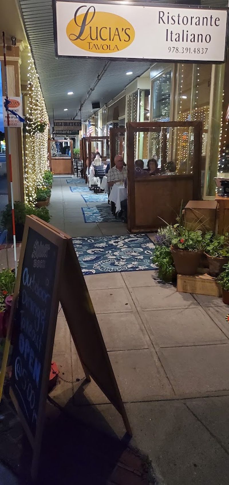 Lucia's Tavola, Ayer