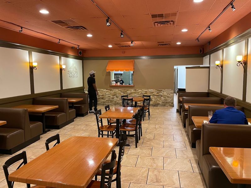 Sacco's Pizzeria & Italian Restaurant
