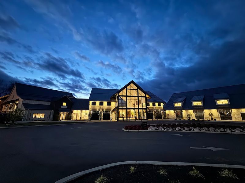Hershey Farm Restaurant: A Grand Smorgasbord Rebuilt And Better Than Ever