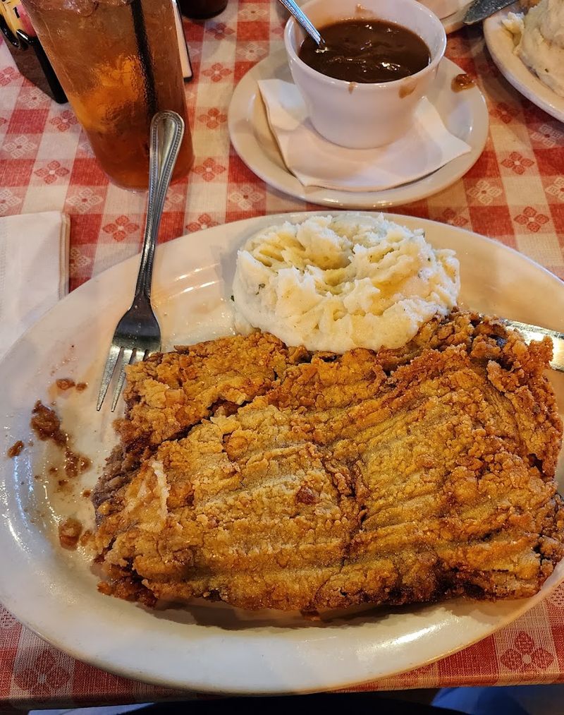 The Government Street Restaurant Keeps A Mississippi Delta Tradition Alive