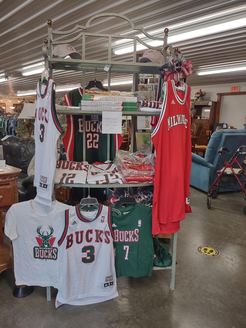 Thrift Shopping As A Smart Financial Move