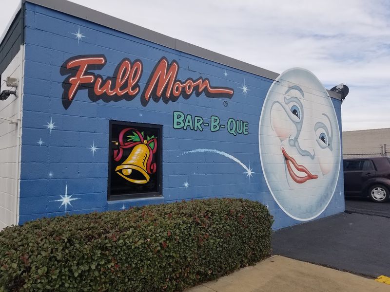 Full Moon Bar-B-Que