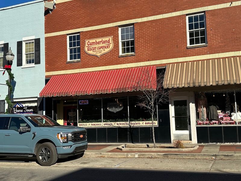 Cumberland Biscuit Company, McMinnville