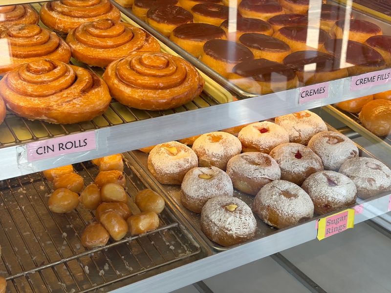 Vegan Donuts That Genuinely Surprise First-Time Visitors