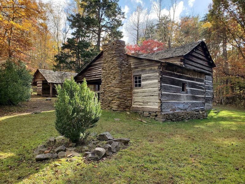 Walker Sisters Spring House, Sevierville