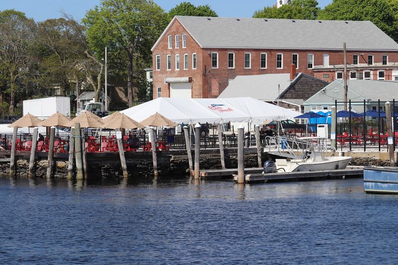 Blount Clam Shack On The Waterfront