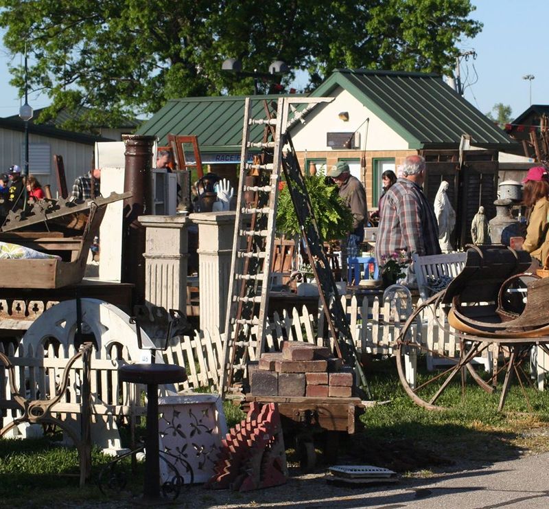 History Of Sunday Flea Markets In Indiana