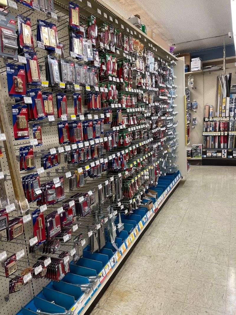 Knowledgeable Staff Who Actually Help