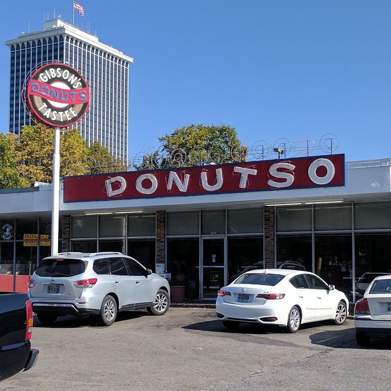 Gibson's Donuts, Memphis
