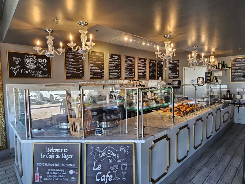 Le Cafe du Val