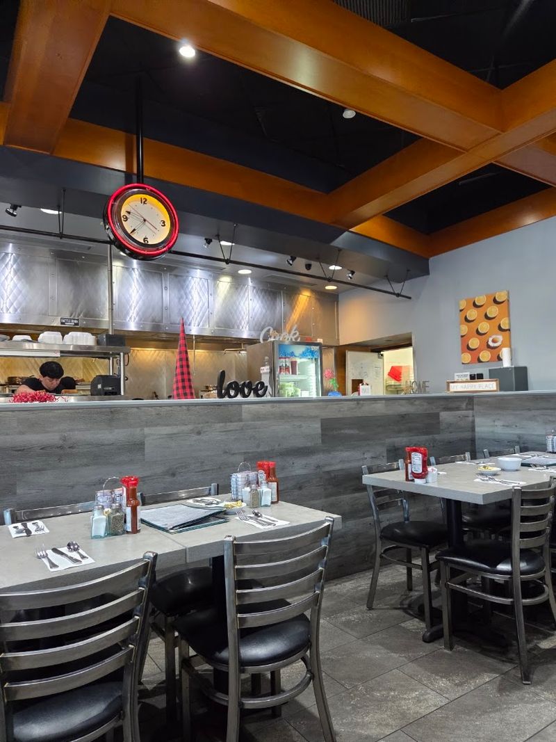 Why This Nevada Breakfast Spot Deserves A Spot On Your Regular Rotation