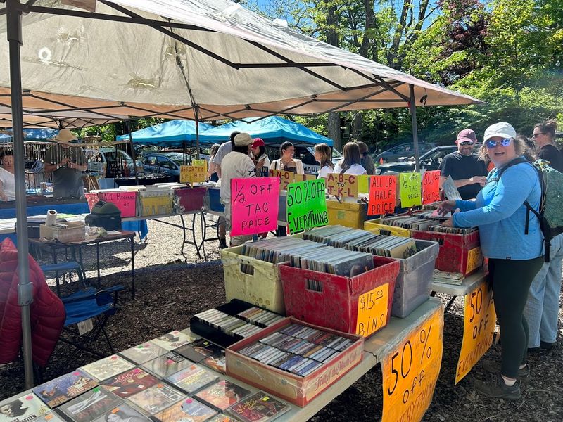 Vinyl Records And The Sound Of A Good Find