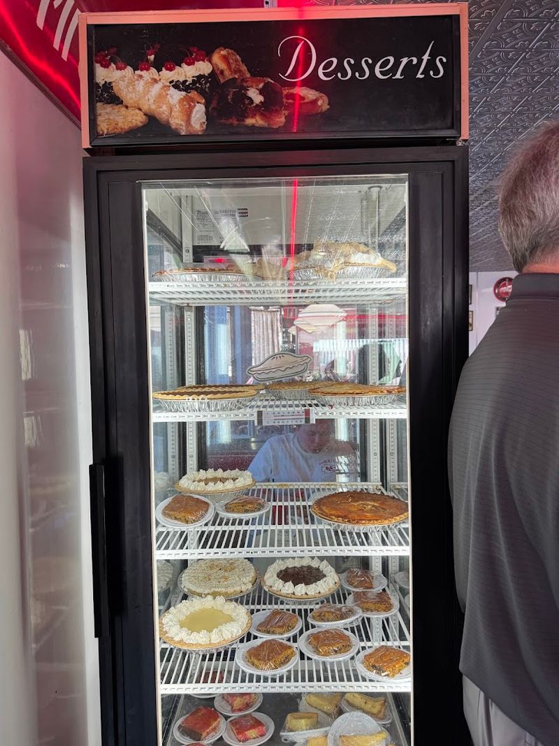 Homemade Pies and Desserts to Finish Your Meal