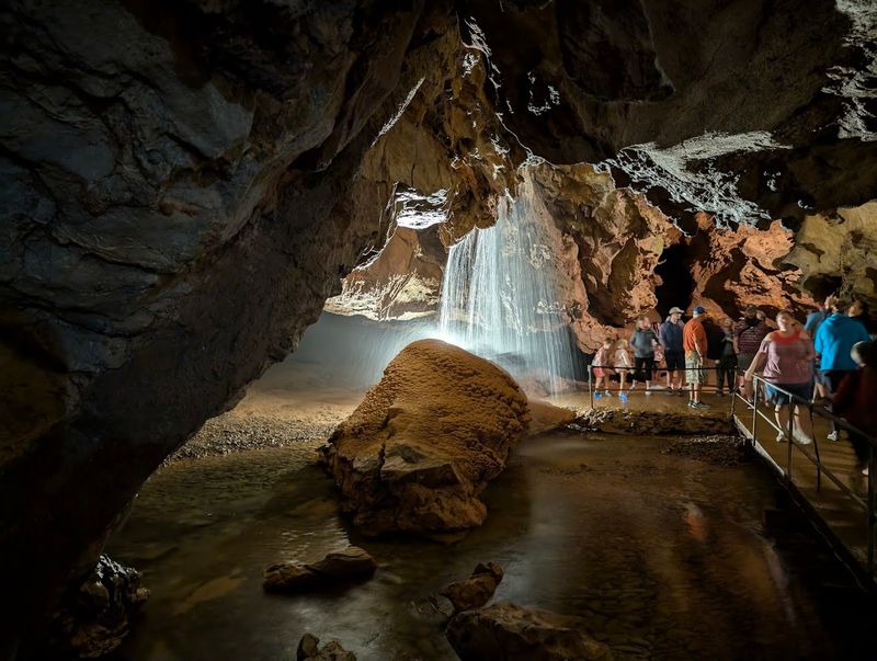 Tuckaleechee Caverns, Townsend