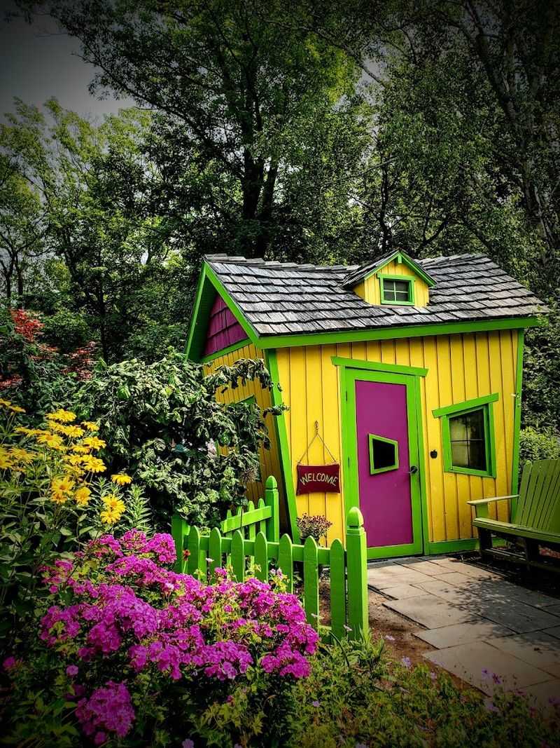 Bookworm Gardens, Sheboygan