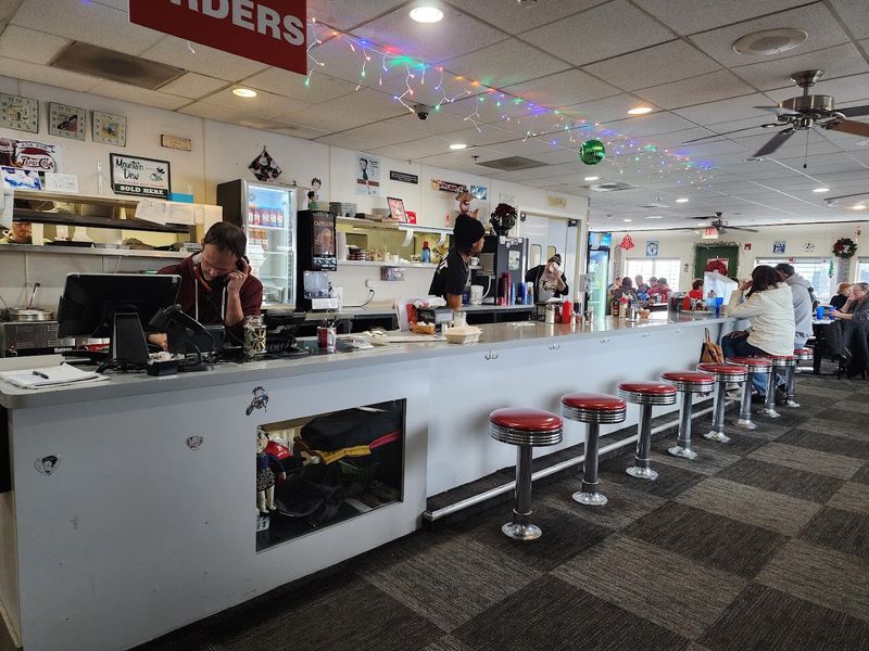 Stella's Diner