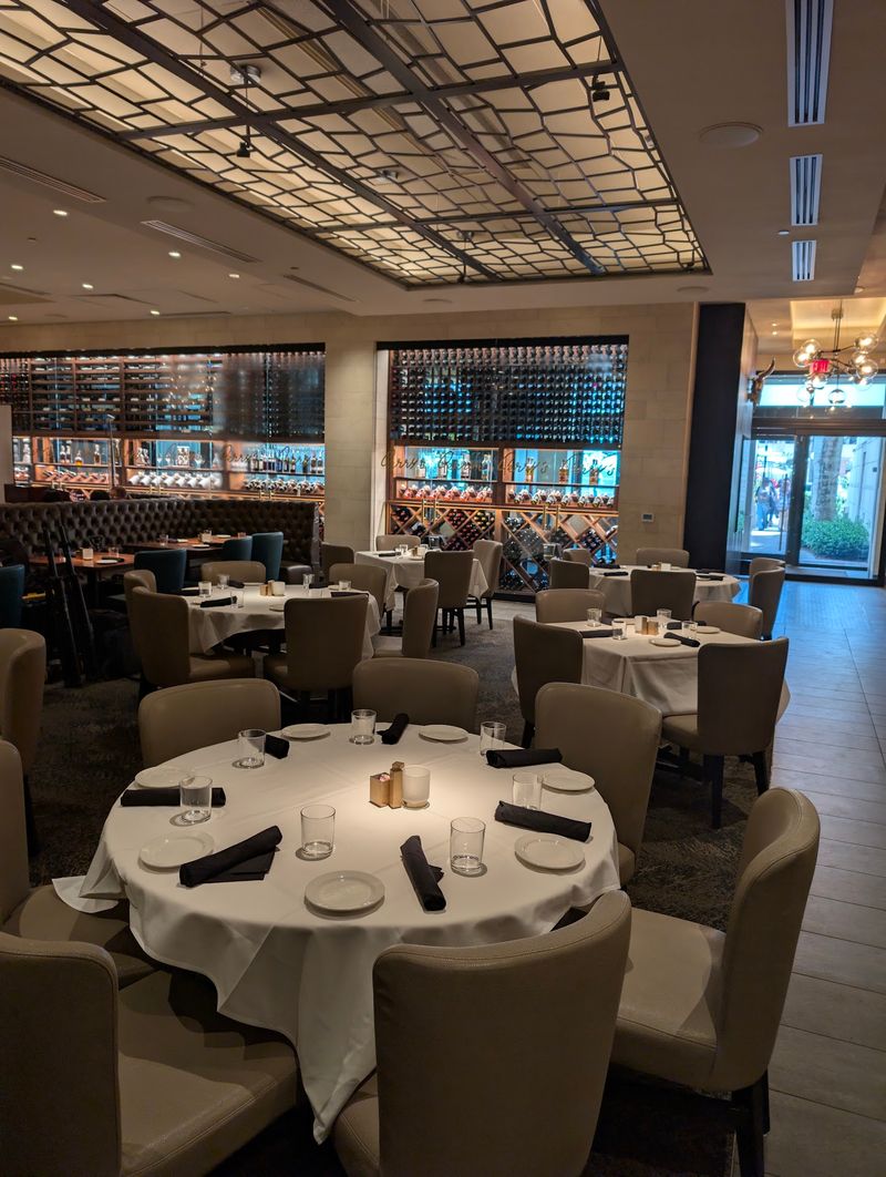 Perry's Steakhouse And Grille