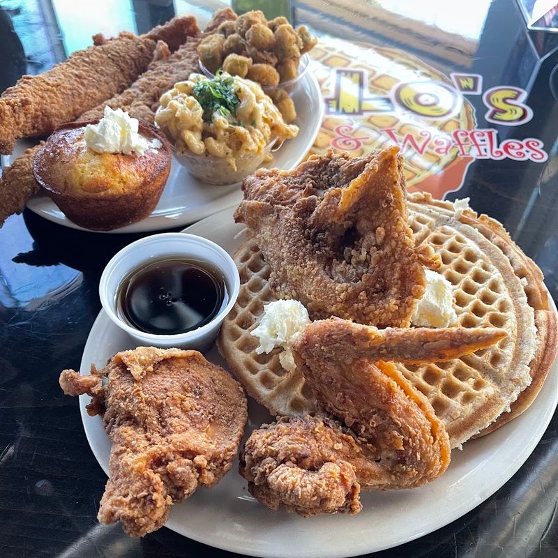 Lo-Lo's Chicken And Waffles