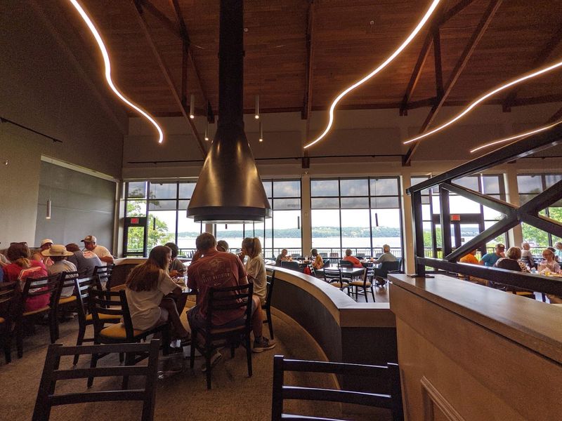 The Restaurant At Pickwick Landing, Counce