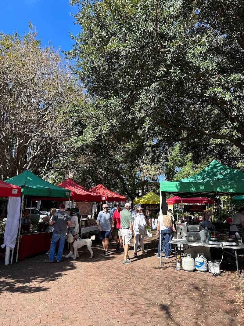 Live Music And Community Spirit