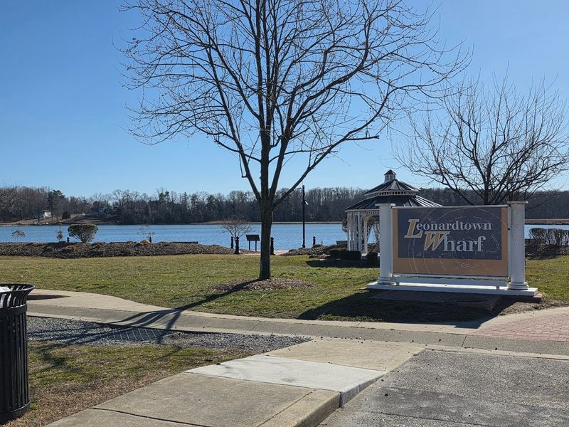 Leonardtown Center