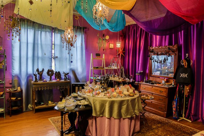 Psychic Readings That Actually Help You Move Forward
