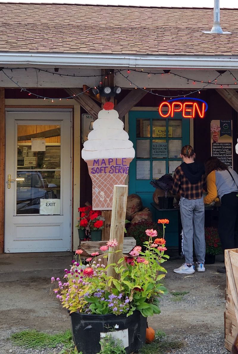 Local Makers, Local Magic