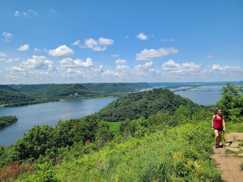 Brady's Bluff Trail, Perrot State Park