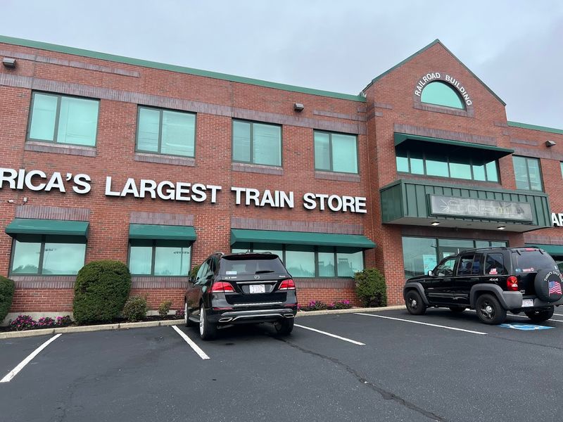 Charles Ro Supply Co., Malden