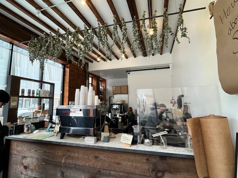 Align Coffee And Crepe Master